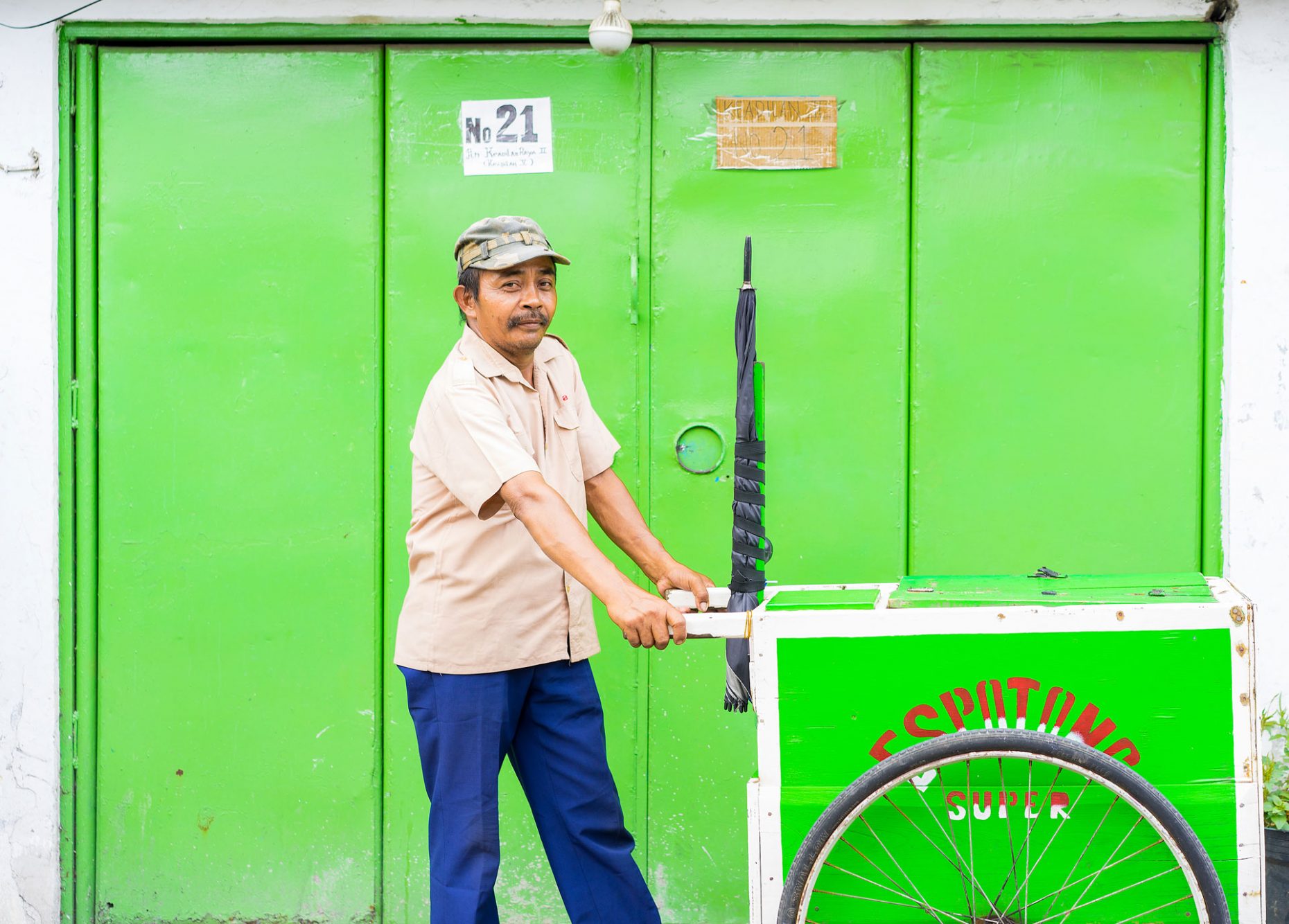 ice-cream-man-web-feral-photography